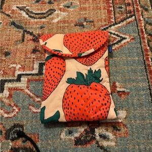 BAGGU discontinued strawberry print 8” tablet sleeve
